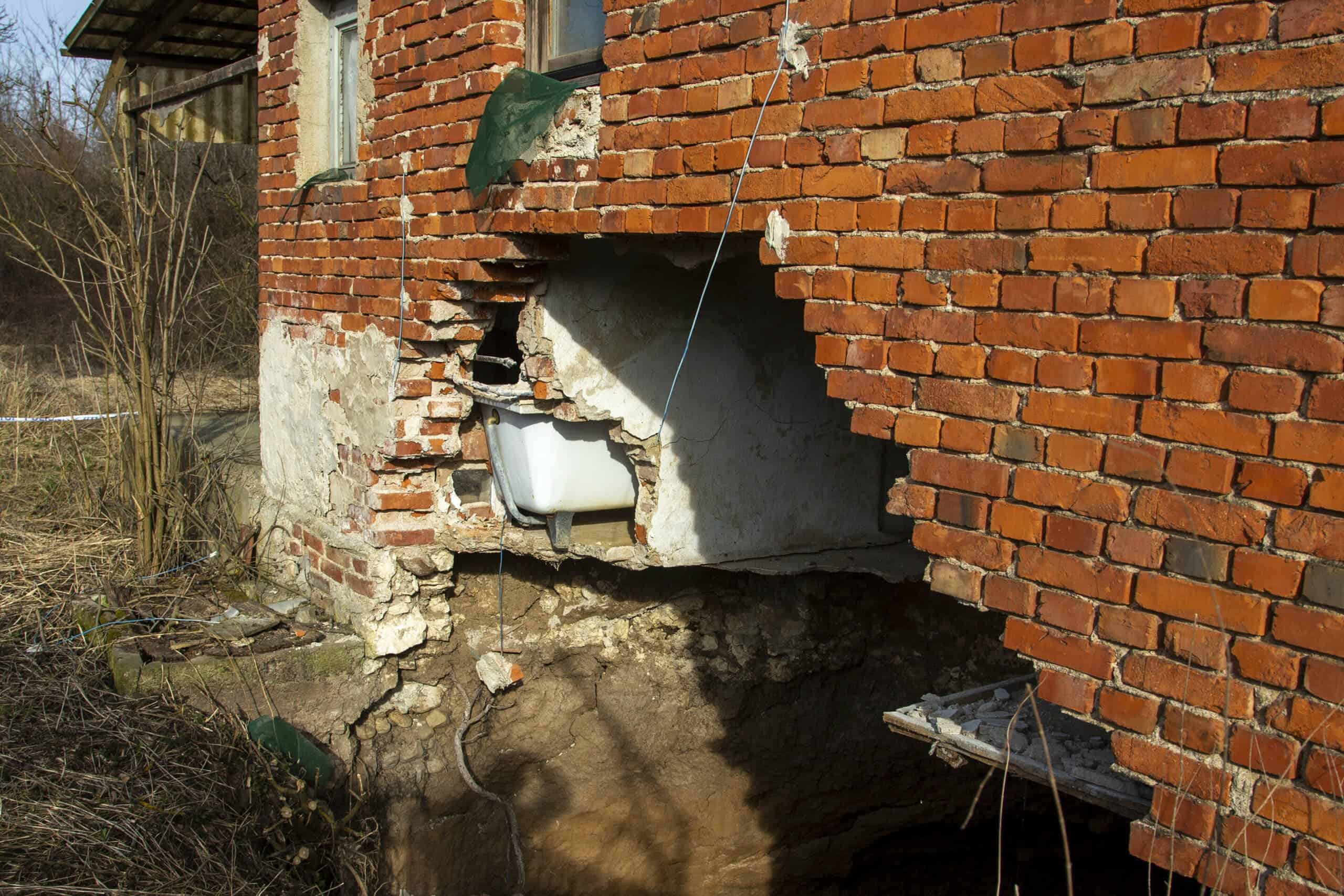 What Are Sinkholes How They Form And Why They Re So Dangerous